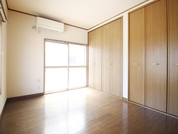 物件内観写真6　(居室)