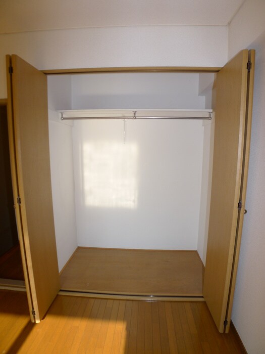 物件内観写真13　(収納)