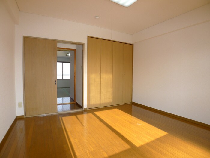 物件内観写真18　(居室)