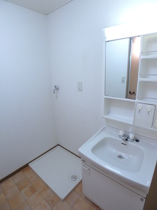 物件内観写真21　(洗濯機置場)