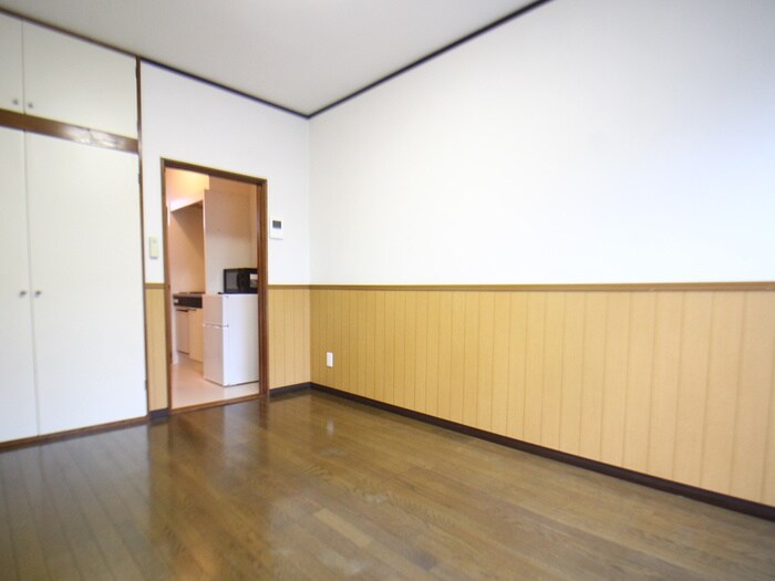 物件内観写真4　(居室)