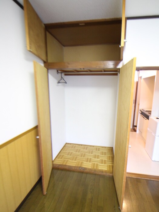 物件内観写真6　(収納)