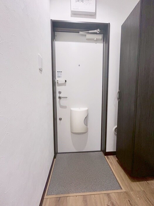 物件内観写真17　(玄関)