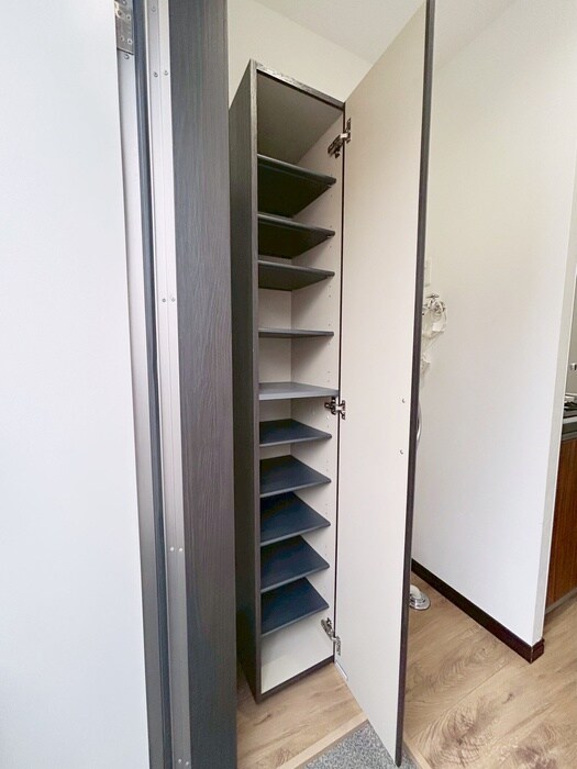 物件内観写真18　(靴箱)