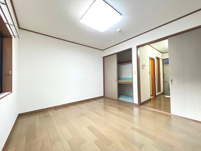 物件内観写真9　(居室)