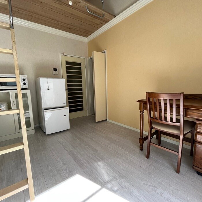 物件内観写真8　(居室)