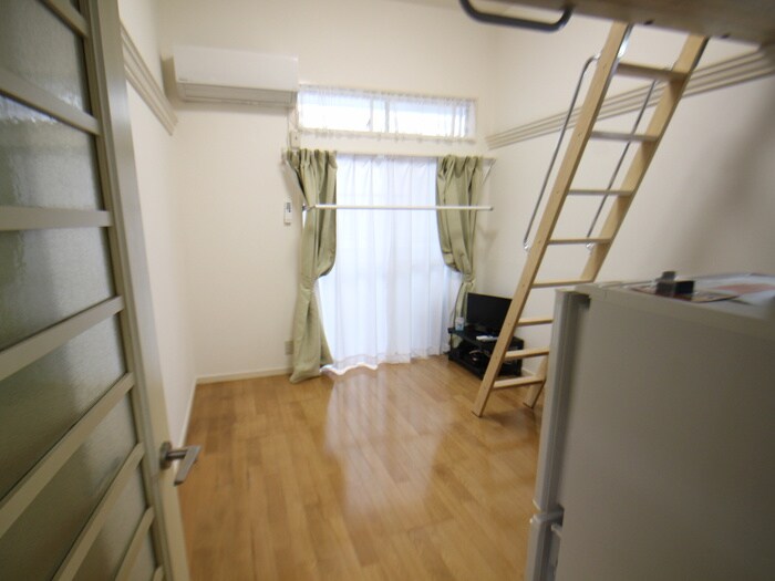 物件内観写真12　(居室)