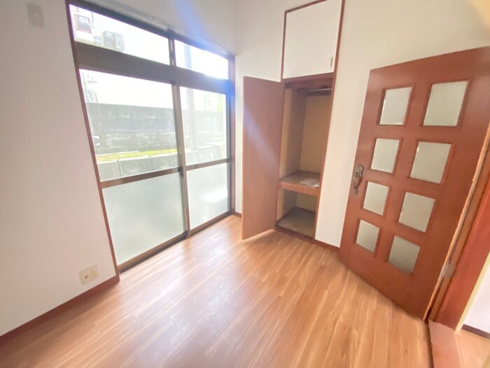 物件内観写真5　(居室)