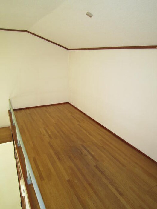 物件内観写真12　(ロフト)