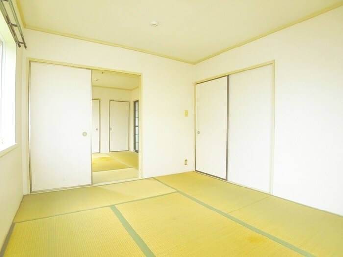 物件内観写真9　(居室)