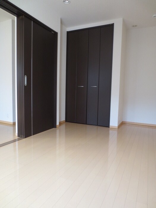 物件内観写真4　(居室)