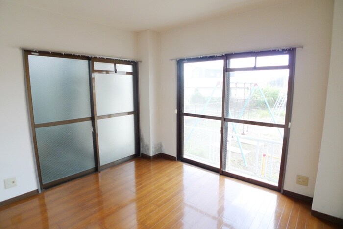 物件内観写真6　(居室)