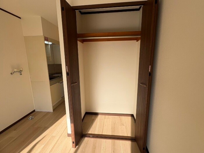 物件内観写真16　(収納)