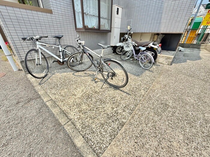 物件外観写真4　(外観写真)