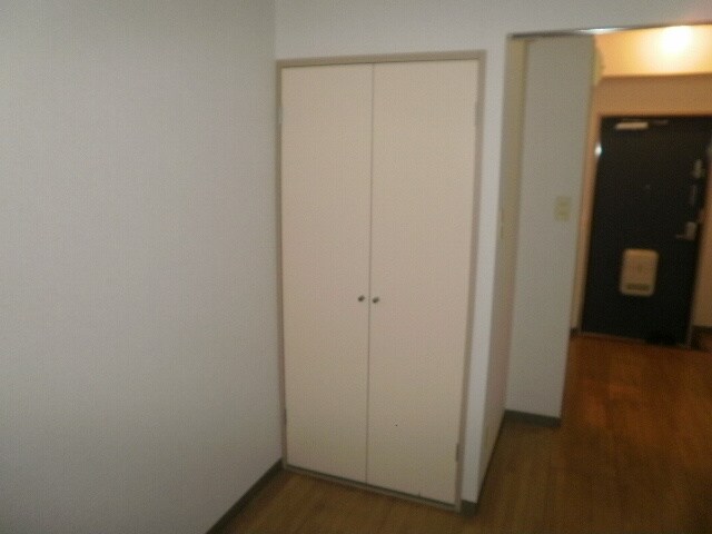 物件内観写真11　(収納)