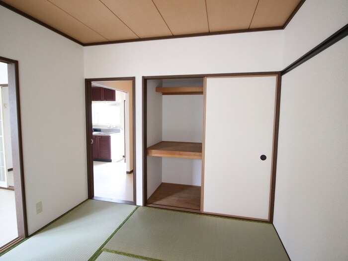 物件内観写真9　(収納)