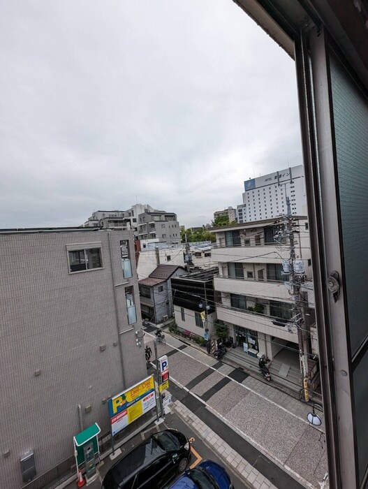 物件内観写真13　(室内からの展望)