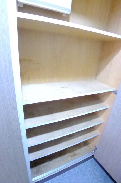 物件内観写真16　(靴箱)