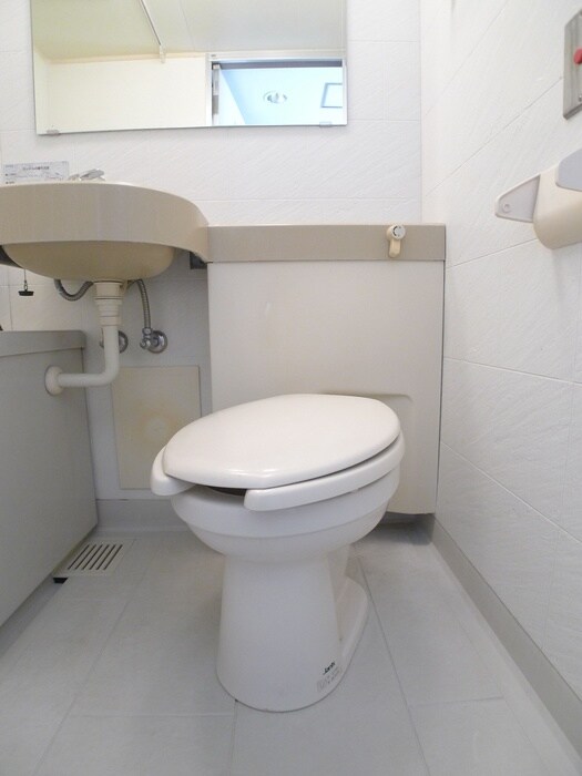 物件内観写真16　(トイレ)