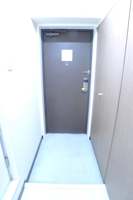 物件内観写真19　(玄関)