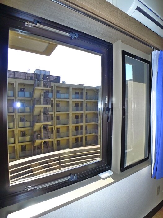 物件内観写真20　(室内からの展望)