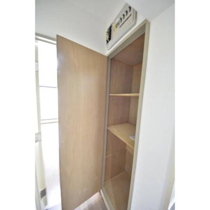 物件内観写真8　(収納)