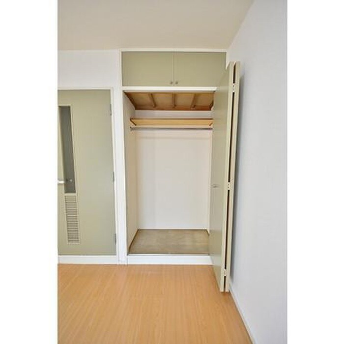 物件内観写真10　(収納)