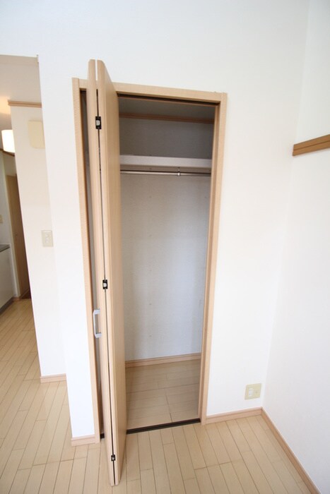 物件内観写真13　(収納)
