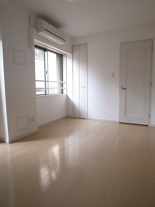 物件内観写真11　(居室)