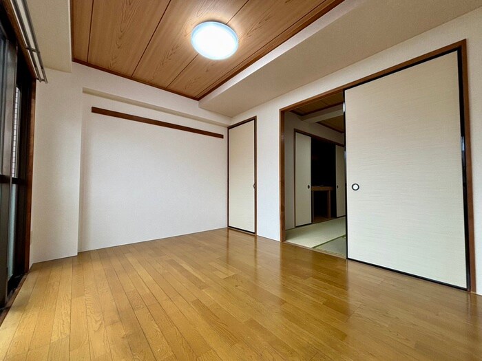 物件内観写真9　(居室)