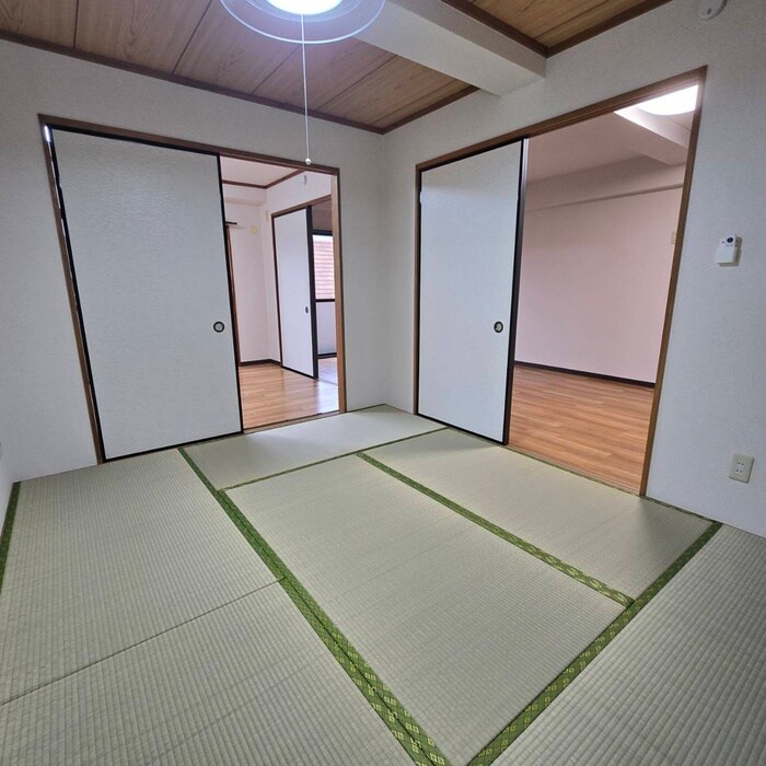 物件内観写真16　(居室)