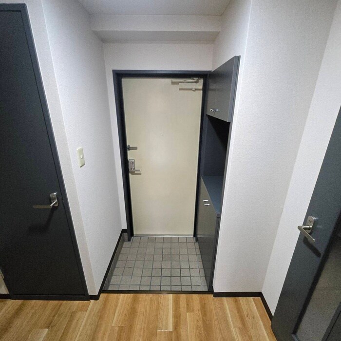 物件内観写真18　(玄関)