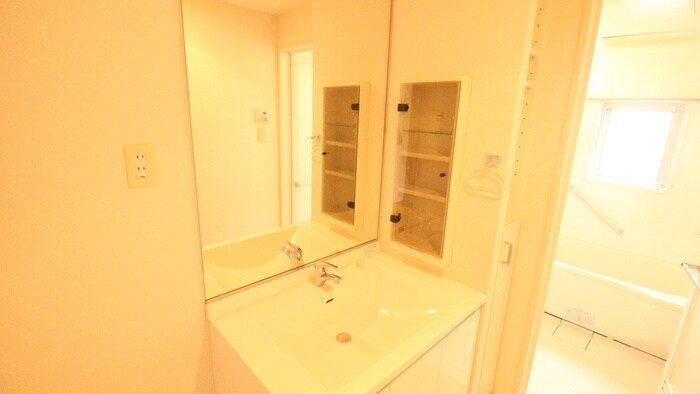 物件内観写真13　(洗面)