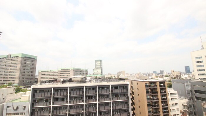 物件内観写真18　(室内からの展望)