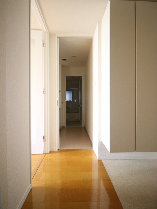 物件内観写真22　(廊下)