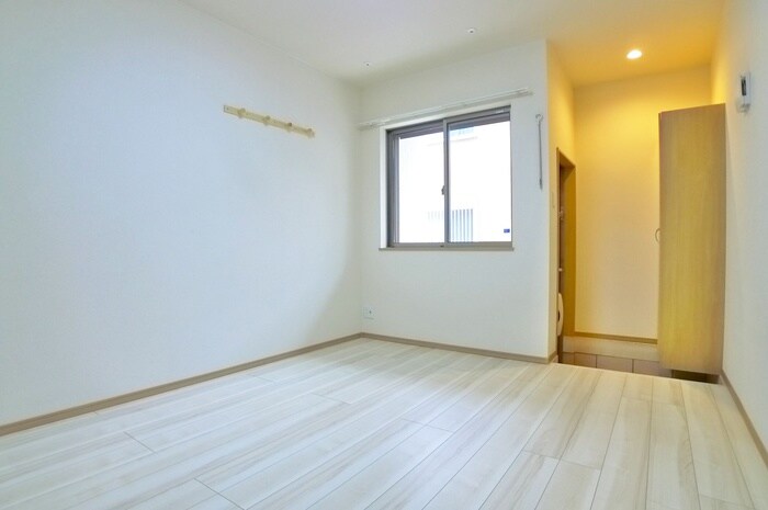 物件内観写真9　(居室)