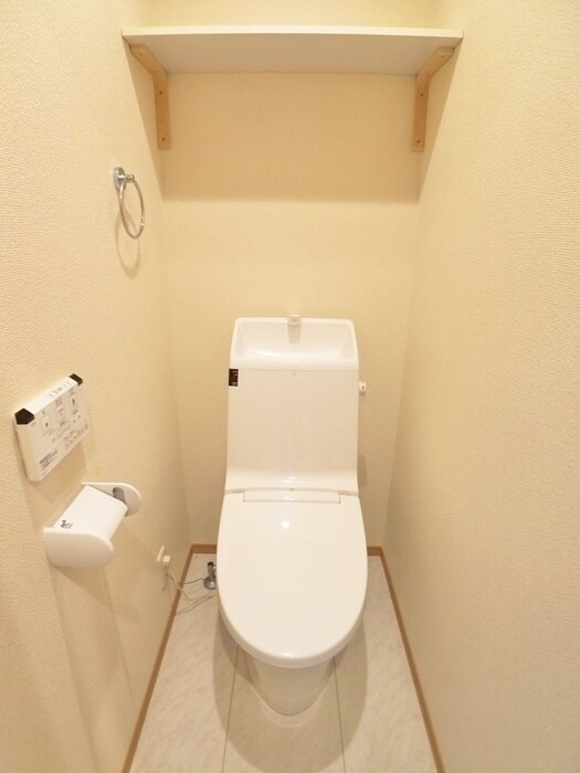 物件内観写真15　(トイレ)