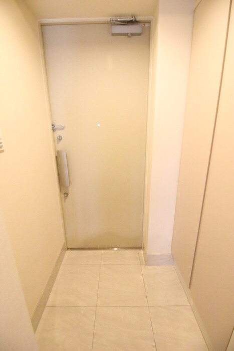 物件内観写真14　(玄関)