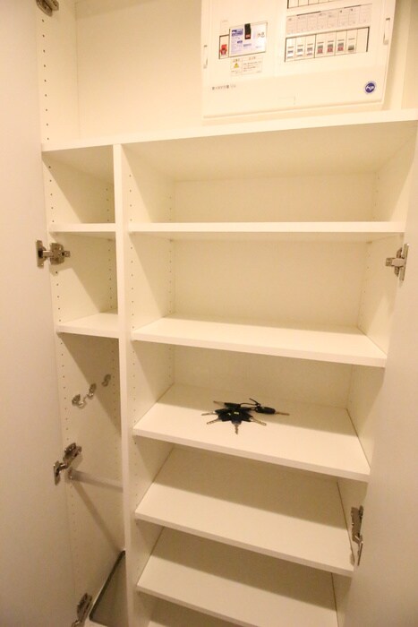 物件内観写真15　(靴箱)