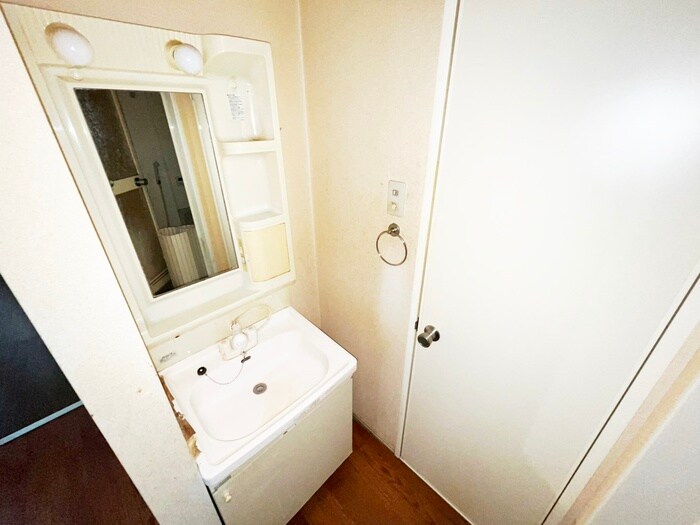 物件内観写真6　(洗面)