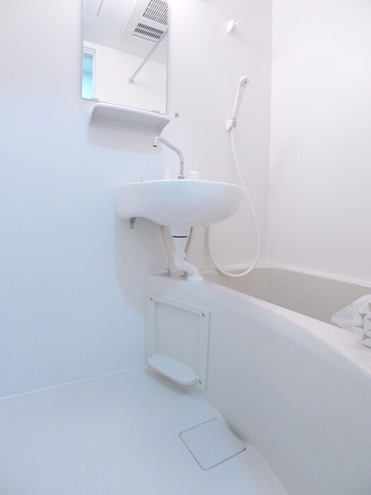 物件内観写真12　(バス／シャワールーム等)