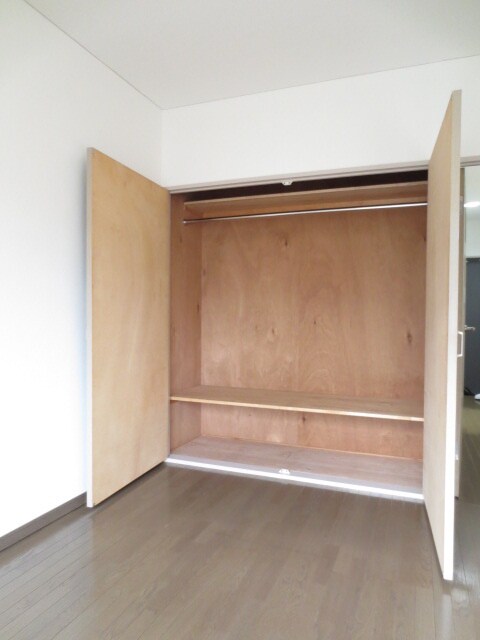 物件内観写真14　(収納)