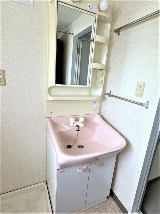 物件内観写真11　(洗面)