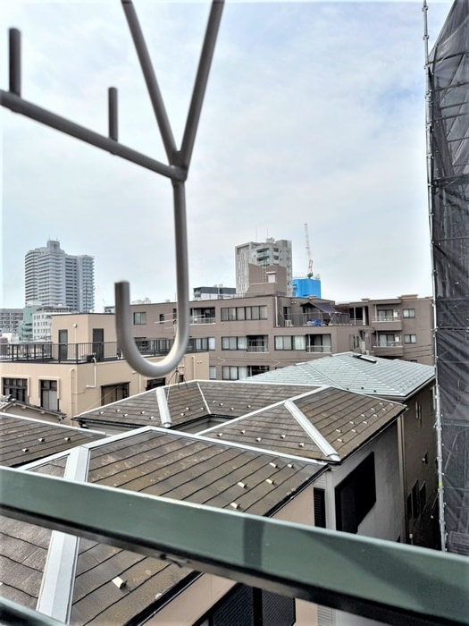 物件内観写真22　(室内からの展望)