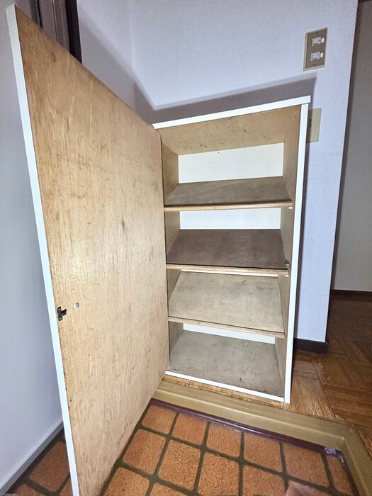 物件内観写真16　(靴箱)