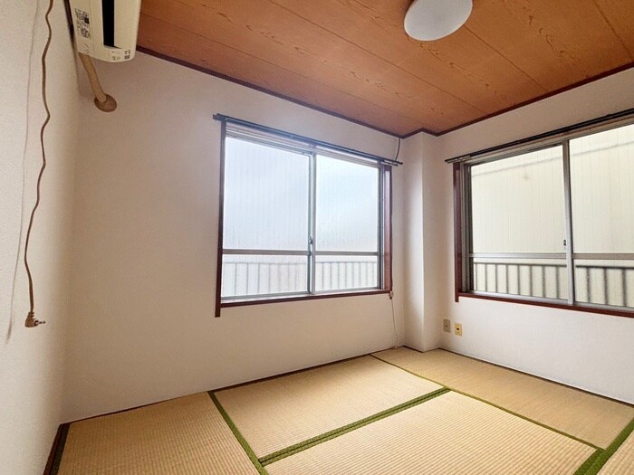 物件内観写真4　(居室)