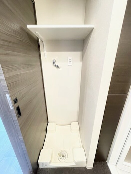 物件内観写真9　(洗濯機置場)