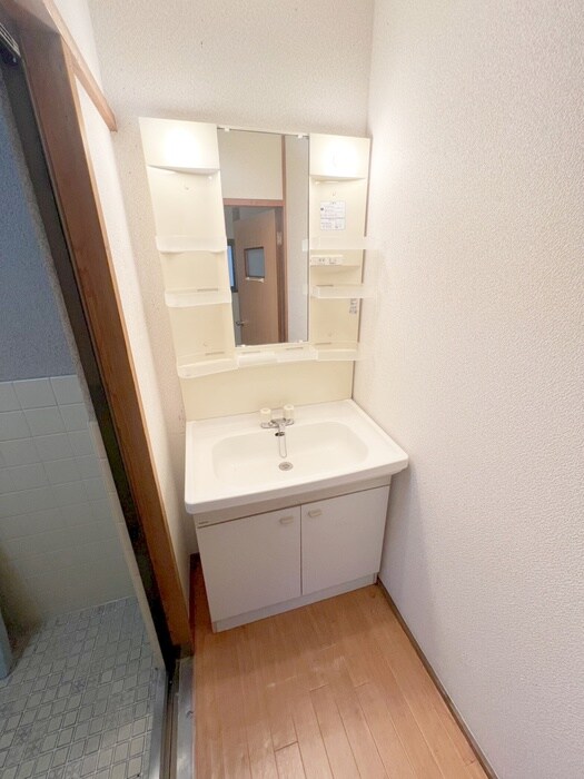 物件内観写真15　(洗面)