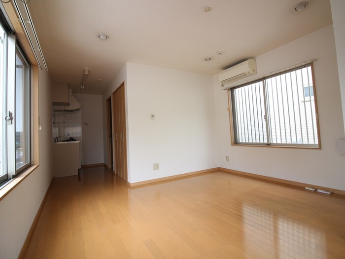 物件内観写真8　(居室)