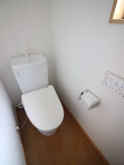 物件内観写真12　(トイレ)